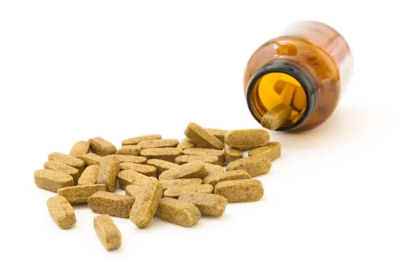 Fighting-the-Cold-and-Flu-with-a-Winning-Team-of-Garlic-Vitamin C-and-Horseradish