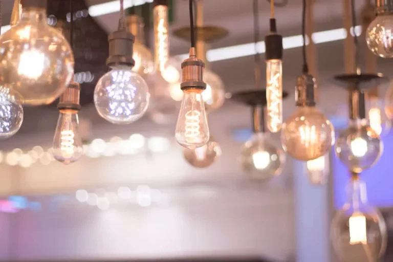 Illuminating-Comfort-How-to-Adjust-Lights-in-Your-Home-for-Optimal-Relaxation