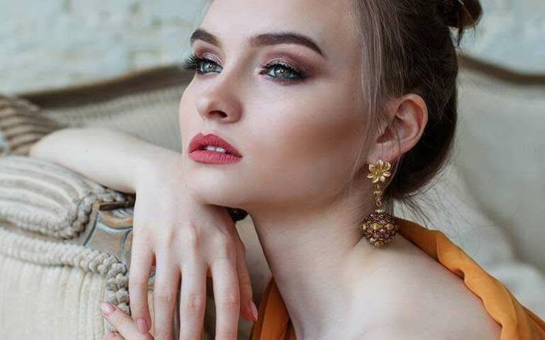How-dermaplaning-will-benefit-you-and-your-skin