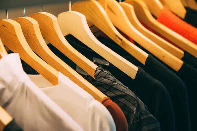 hang-clothing