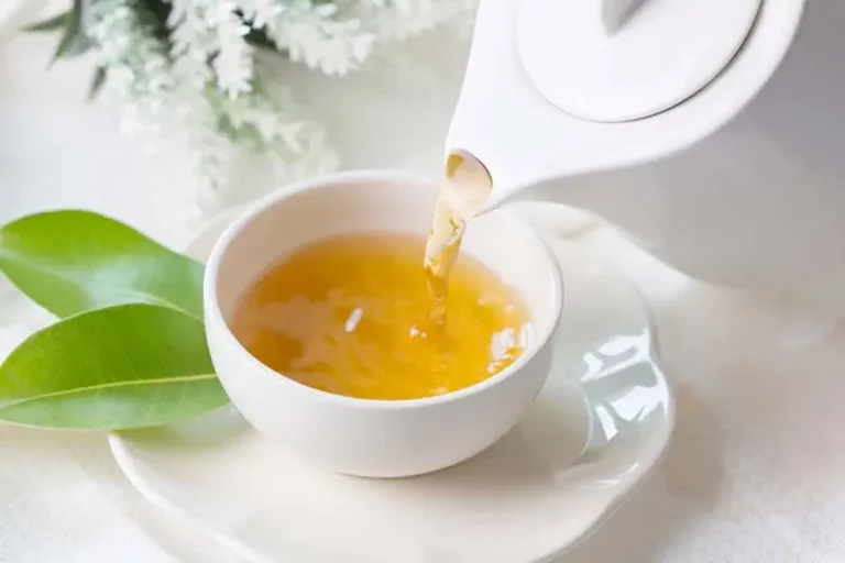 The-Power-of-White-Tea-A-Guide-to-Optimal-Well-being