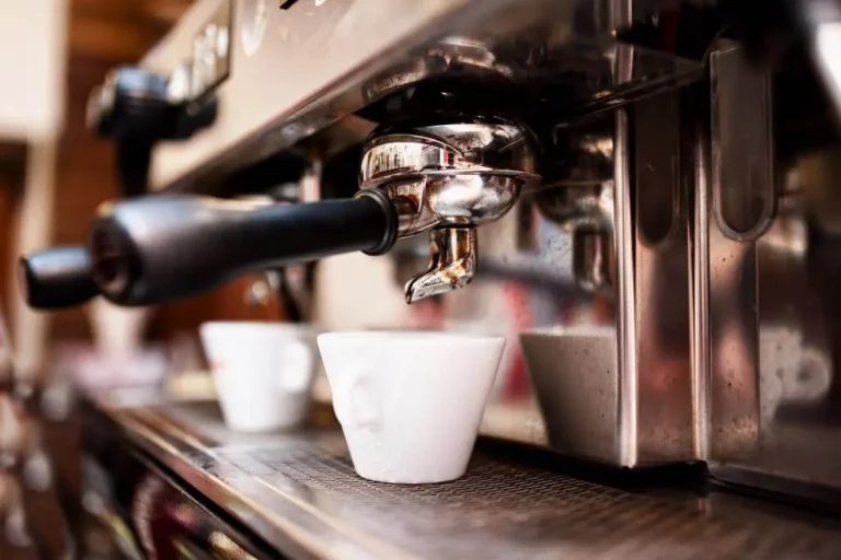 Morning-Bliss-Choosing-the-Right-Coffee-Machine-to-Suit-Your-Home Brewing Needs