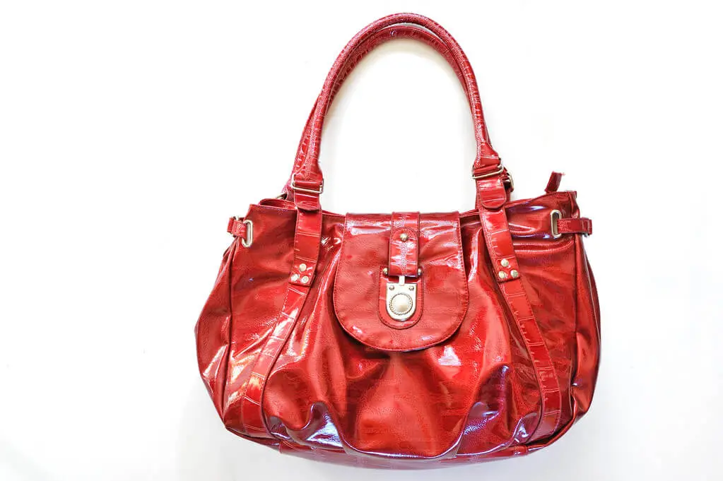 Affordable-Luxury-The-Best-Luxe-Bags-and-Wallets-Under-$3,000